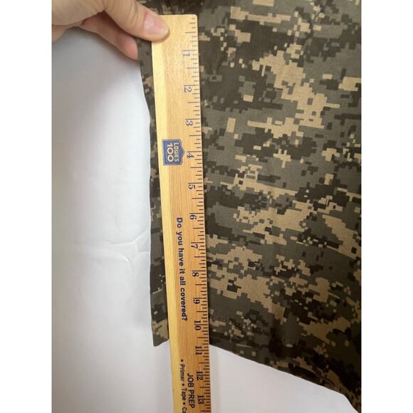 NWOT Ariat Men's Size 42 Camo Rebar M4 Relaxed Fit Straight Cargo Denim Shorts - Picture 10 of 12